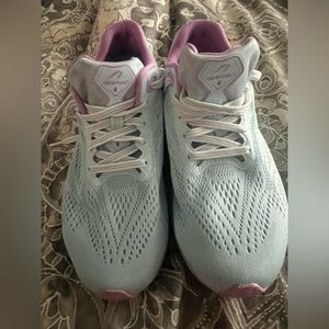Newton Running shoes - never worn